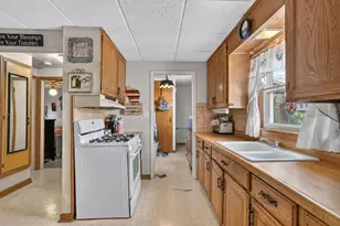 2738 S 72nd St, West Allis, WI 53219 - Photo 12