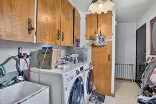 2738 S 72nd St, West Allis, WI 53219 - Photo 14