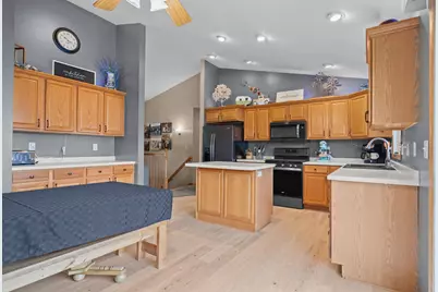 603  Pioneer Dr, Holmen, WI 54636 - Photo 10