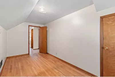 2508  Division St, Manitowoc, WI 54220 - Photo 32