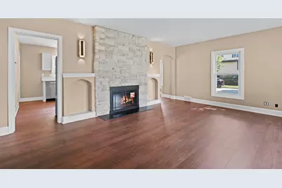 3972 S 5th Pl, Milwaukee, WI 53207 - Photo 4