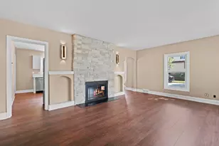 3972 S 5th Pl, Milwaukee, WI 53207 - Photo 4