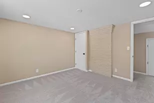 3972 S 5th Pl, Milwaukee, WI 53207 - Photo 20