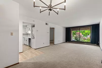 1906 E Shorewood Blvd #149, Shorewood, WI 53211 - Photo 16