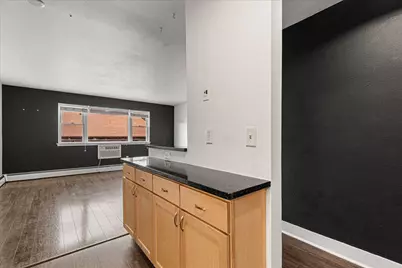2121 N Cambridge Ave #302, Milwaukee, WI 53202 - Photo 10