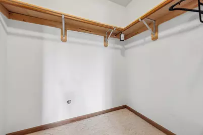 1047  Prairie Dr #202, Racine, WI 53406 - Photo 22