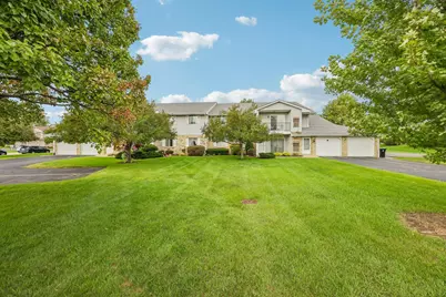 1047  Prairie Dr #202, Racine, WI 53406 - Photo 1