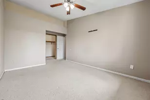 1047 Prairie Dr, Racine, WI 53406 - Photo 20