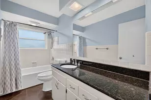 2250 N 103rd St, Wauwatosa, WI 53226 - Photo 22