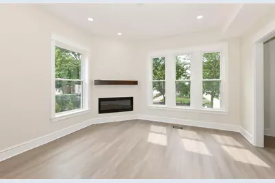 5804 W Michigan St, Wauwatosa, WI 53213 - Photo 6