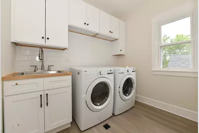 5804 W Michigan St, Wauwatosa, WI 53213 - Photo 24