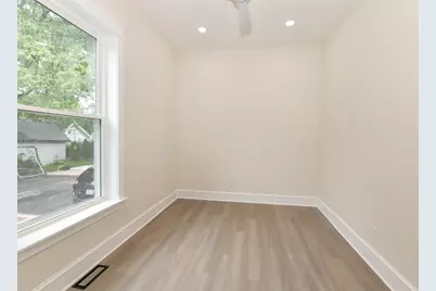 5804 W Michigan St, Wauwatosa, WI 53213 - Photo 20