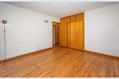 7101 N 107th St, Milwaukee, WI 53224 - Photo 36