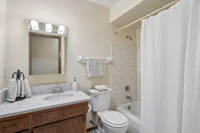 17690  Nassau Dr, Brookfield, WI 53045 - Photo 22