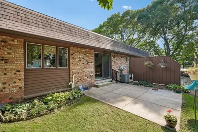 17690  Nassau Dr, Brookfield, WI 53045 - Photo 36