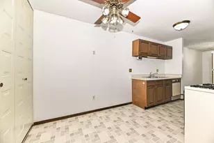6183 W Howard Ave, Greenfield, WI 53220 - Photo 14