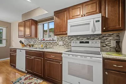 1505  Windsor Way #6, Racine, WI 53406 - Photo 12