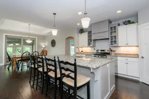 W175N5262 Highridge Dr, Menomonee Falls, WI 53051 - Photo 6