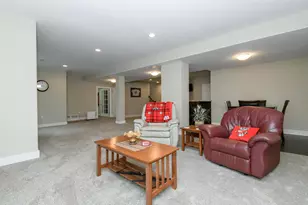 W175N5262 Highridge Dr, Menomonee Falls, WI 53051 - Photo 24