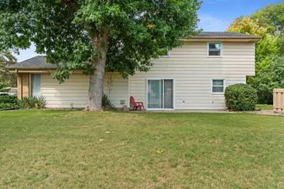 6074  Thornapple Ln, Greendale, WI 53129 - Photo 20