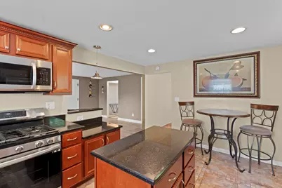 6074  Thornapple Ln, Greendale, WI 53129 - Photo 8