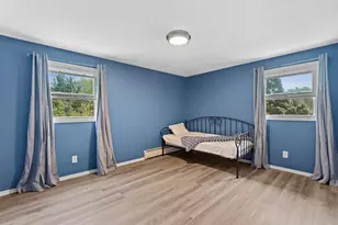 6074 Thornapple Ln, Greendale, WI 53129 - Photo 16