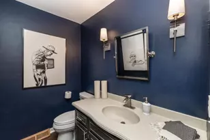 3606 W Chantilly Ct, Mequon, WI 53092 - Photo 10