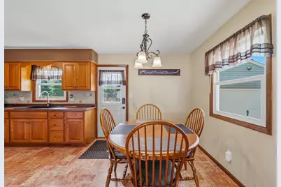 427  Airpark Rd, Plymouth, WI 53073 - Photo 4