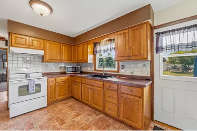 427  Airpark Rd, Plymouth, WI 53073 - Photo 2