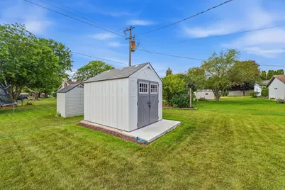 427  Airpark Rd, Plymouth, WI 53073 - Photo 18