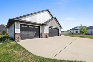 1997 Dobby St, Lawrence, WI 54115 - Photo 4