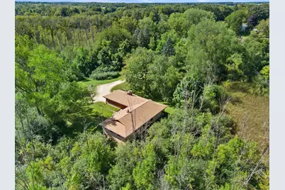 10538  Robinwood Ct, Cedarburg, WI 53012 - Photo 38
