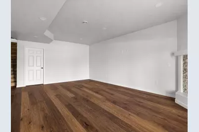 1920  Ravenswood Ln, Manitowoc, WI 54220 - Photo 32