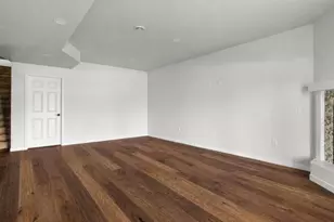 1920 Ravenswood Ln, Manitowoc, WI 54220 - Photo 32