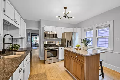 2207 N 66th St, Wauwatosa, WI 53213 - Photo 14