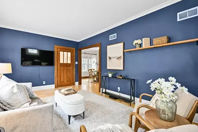 2207 N 66th St, Wauwatosa, WI 53213 - Photo 8