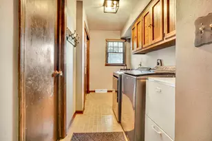W210N11135 Mountbrooke Dr, Germantown, WI 53022 - Photo 14