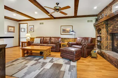 W210N11135  Mountbrooke Dr, Germantown, WI 53022 - Photo 6