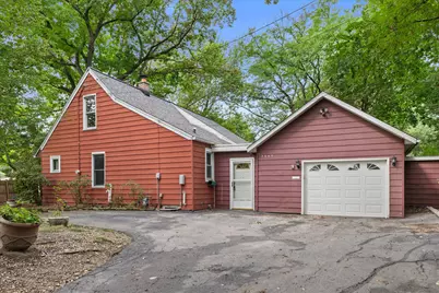 5945 S 20th St, Milwaukee, WI 53221 - Photo 2
