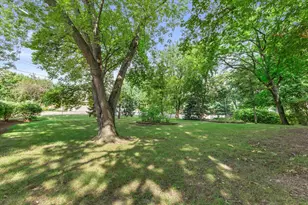 5945 S 20th St, Milwaukee, WI 53221 - Photo 30