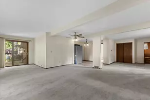 5945 S 20th St, Milwaukee, WI 53221 - Photo 10