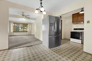 5945 S 20th St, Milwaukee, WI 53221 - Photo 8