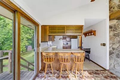 3755  Kettle View Dr, Hartford, WI 53086 - Photo 16