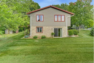 3755  Kettle View Dr, Hartford, WI 53086 - Photo 40