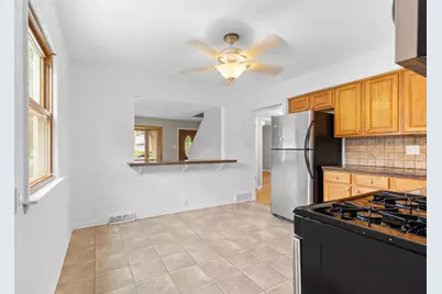3420 S 81st St, Milwaukee, WI 53219 - Photo 12
