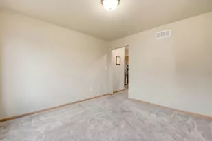 3610 Oak Valley Ln, Waukesha, WI 53188 - Photo 8
