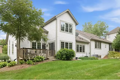 3610  Oak Valley Ln, Waukesha, WI 53188 - Photo 2