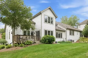 3610 Oak Valley Ln, Waukesha, WI 53188 - Photo 2