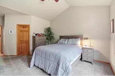 3610  Oak Valley Ln, Waukesha, WI 53188 - Photo 18