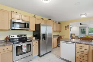 283 N Fairview Ave, North Prairie, WI 53153 - Photo 10